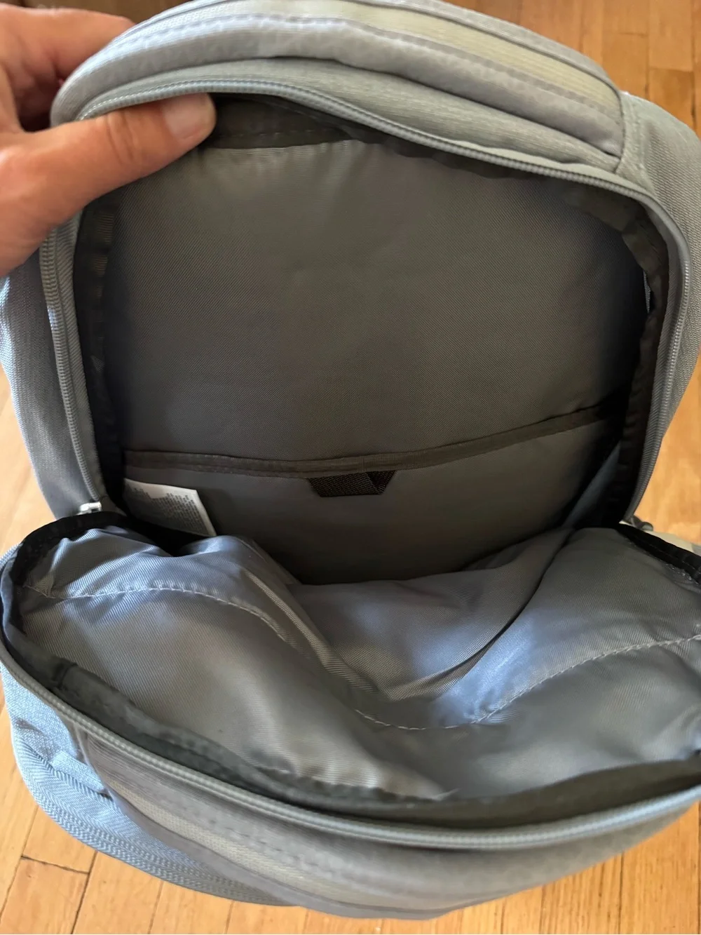 The North Face Pivoter Backpack - Light Gray